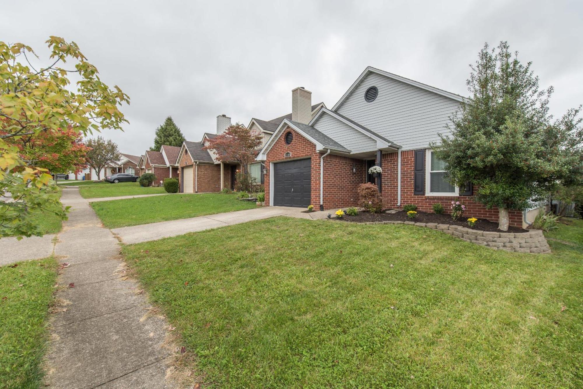 Hamburg Haven Garage Fire Pit 7Mi To Rupp Wifi Villa Lexington Exterior foto